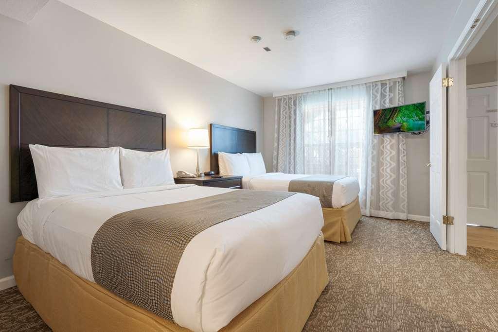 Chase Suite Hotel Newark Fremont Zimmer foto